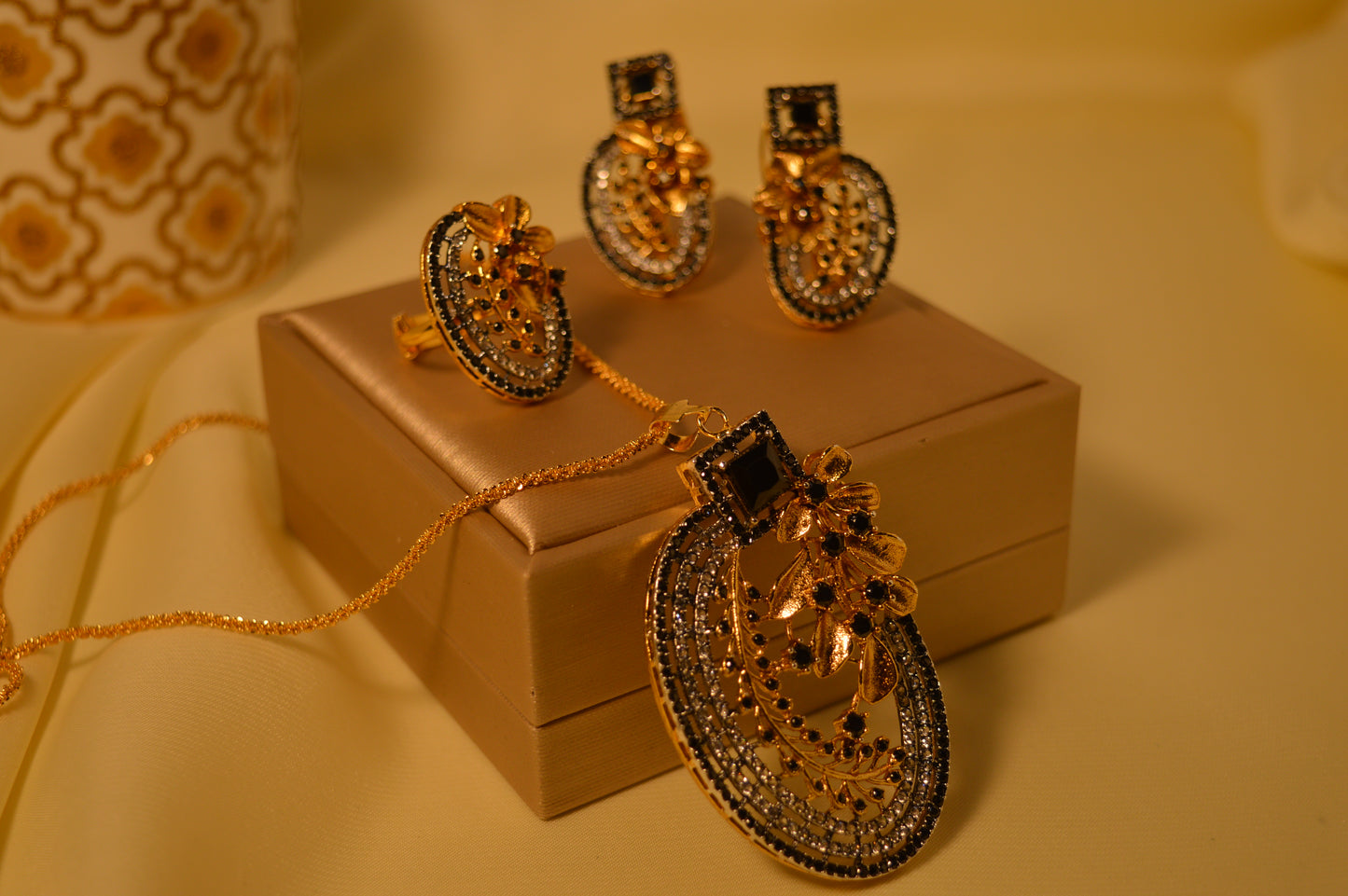 Designer Locket Combo Set with Chain & Adjustable Ring