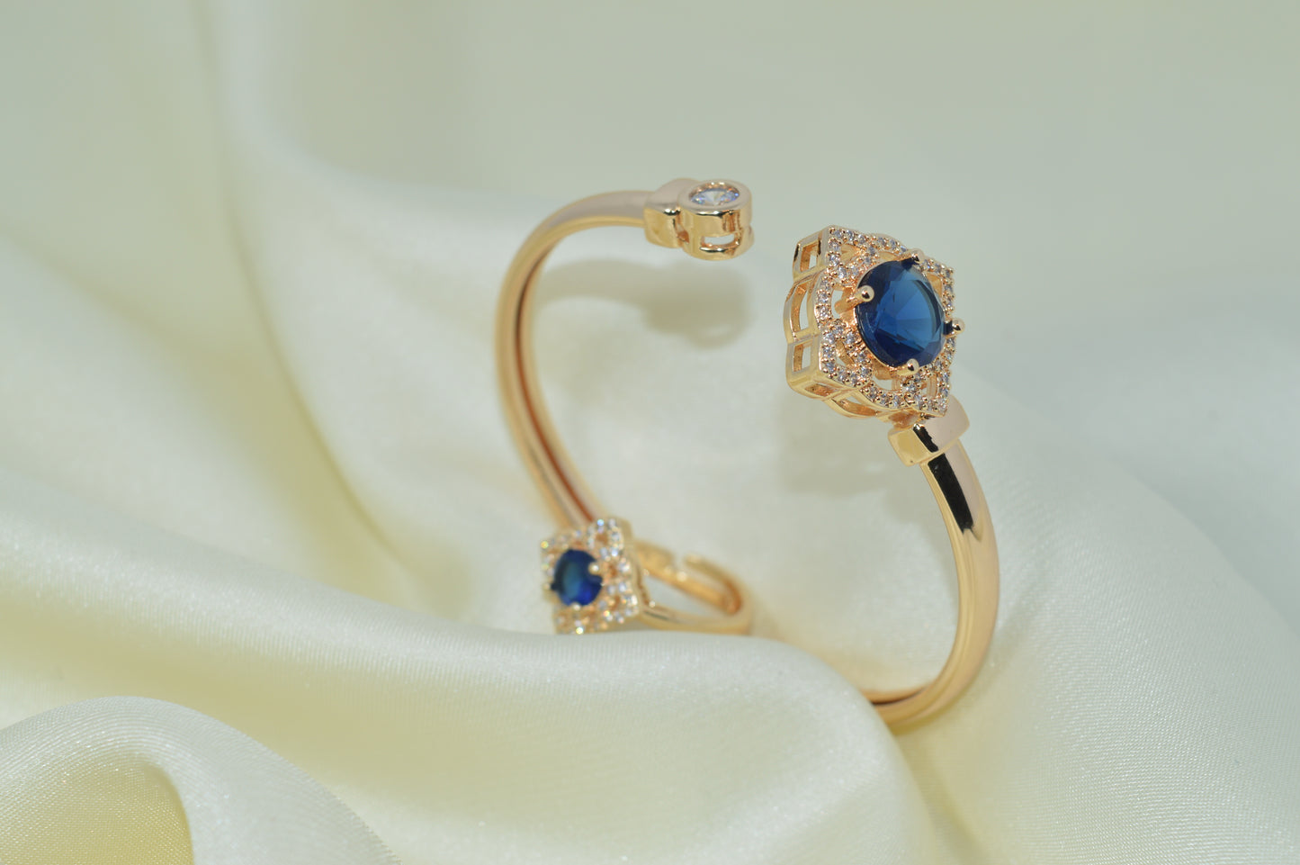 Trendy Luxury Bracelet with Brilliant Cubic Zirconia & Ring