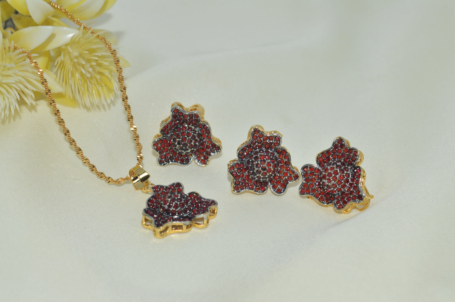 Classic Gold-Plated Wedding Jewelry Set