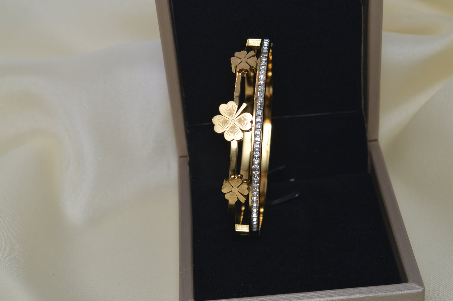 Fashion Stainless Steel Bracelet with Zircon