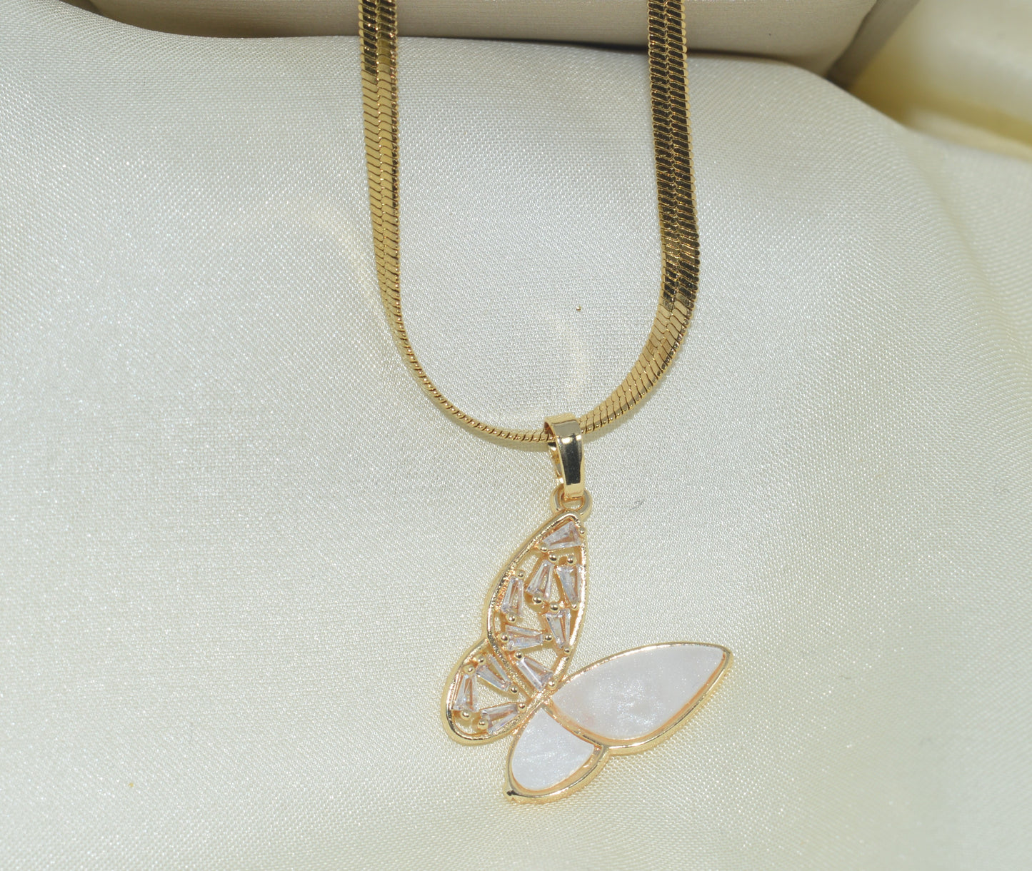 Elegant Butterfly Pendant Necklace | Luxury Unique Design