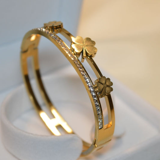 Fashion Stainless Steel Bracelet with Zircon