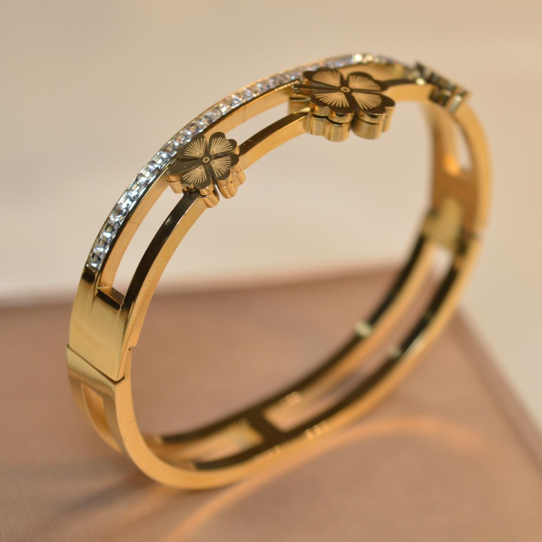 Fashion Stainless Steel Bracelet with Zircon