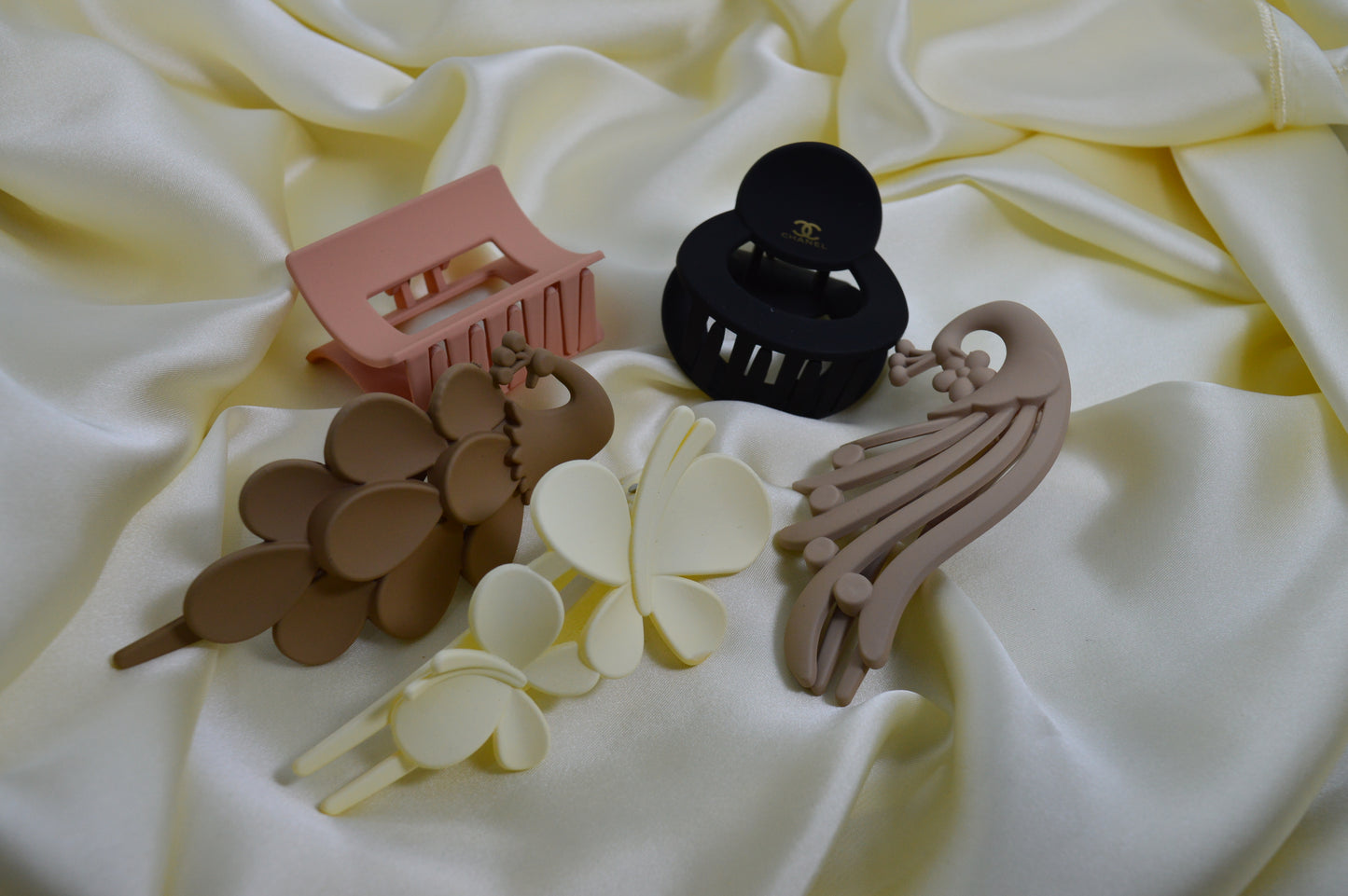 Durable Plastic Hair Decor CL-28 (Random)