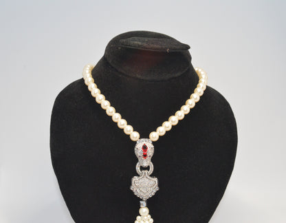 Elegant Panther Head Pendant Necklace, with White Pearls