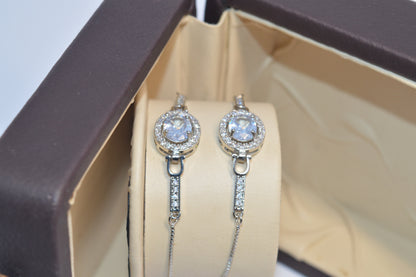 Open Elegant Diamond cut Bracelet with Chain