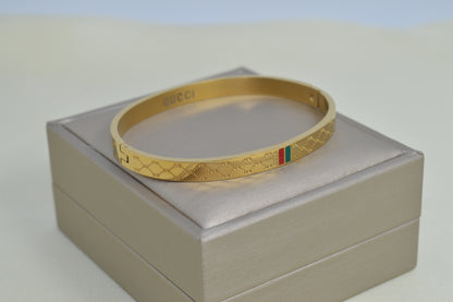 Simple GUCCI-Inspired Stainless Steel Bracelet – Gold Color