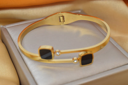 Stainless Steel Fashion Bracelet for Women – Elegant & Trendy