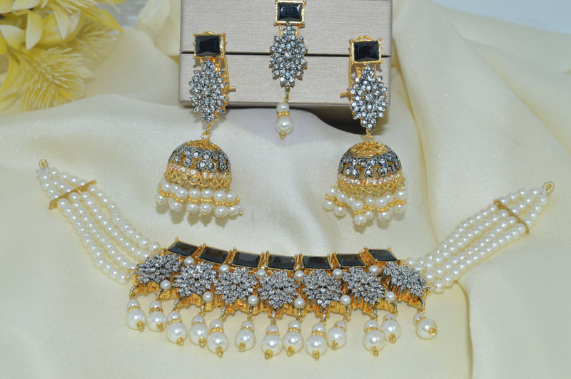 Luxury Gold Bridal Choker Set with Pearl Mala