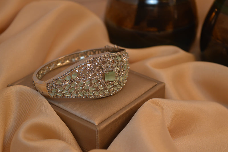 Vintage Silver & Mint Crystal Openable Turkish Charm Bracelet
