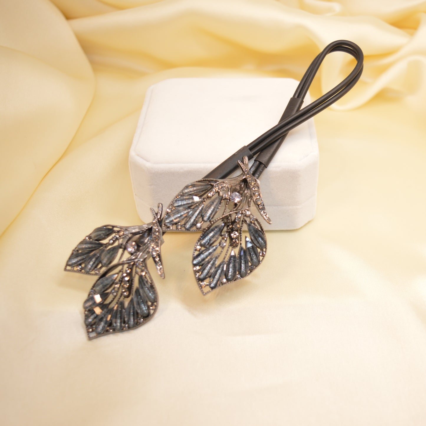 Leaf Blossom Rhinestone Hair Twister Pin HT40