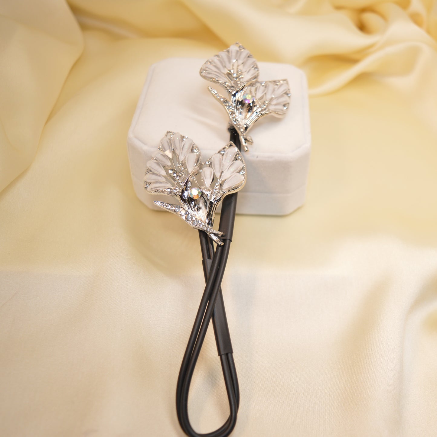 Leaf Blossom Rhinestone Hair Twister Pin HT40