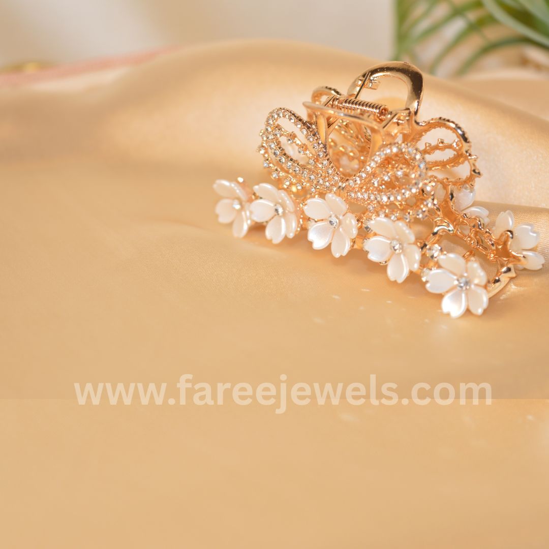 Elegant Vintage Hair Claw Clip  🦋CL31